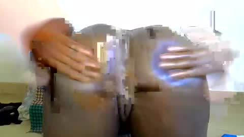 ebony_lynne online show from June 20, 10:56 pm