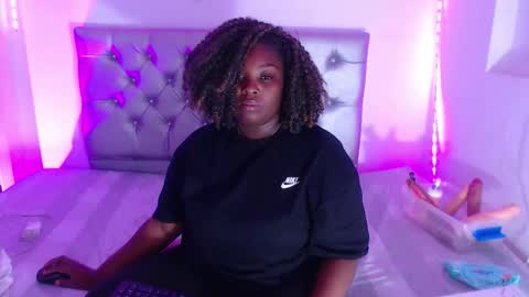 LINA  online show from October 9, 3:15 am