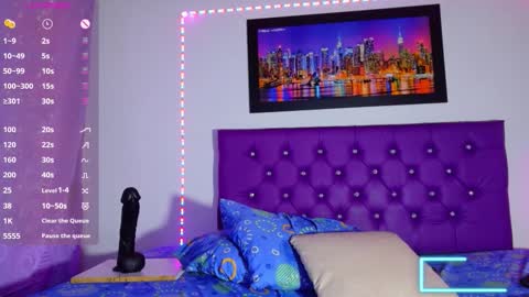 Snapshot of ebony_neighbormoans chatting on January 6, 6:39 am LINA online show from January 6, 6:39 am