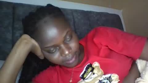 Snapshot of ebony_tasha chatting on February 11, 8:14 pm tasha online show from February 11, 8:14 pm