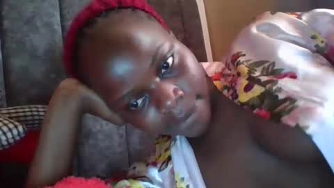 Snapshot of ebony_tasha chatting on February 27, 10:37 am tasha online show from February 27, 10:37 am