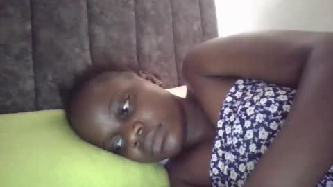 Snapshot of ebony_tasha chatting on March 16, 5:02 am tasha online show from March 16, 5:02 am