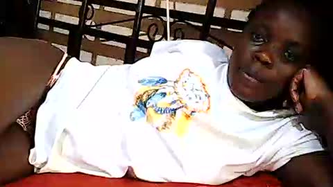 Snapshot of ebony_vellyn20 chatting on February 12, 6:36 pm ebony_vellyn20 online show from February 12, 6:36 pm