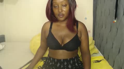 Snapshot of ebonyaswetly chatting on April 6, 4:32 am ebonyaswetly online show from April 6, 4:32 am