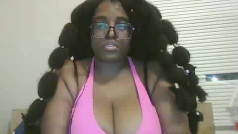 Snapshot of ebonybigtitqueen1 chatting on October 21, 1:50 am ebonybigtitqueen1 online show from October 21, 1:50 am