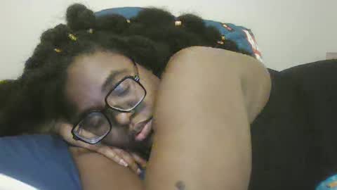 Snapshot of ebonybigtitqueen1 chatting on October 23, 7:40 am ebonybigtitqueen1 online show from October 23, 7:40 am
