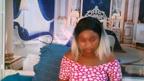 Tamia online show from February 5, 10:08 am