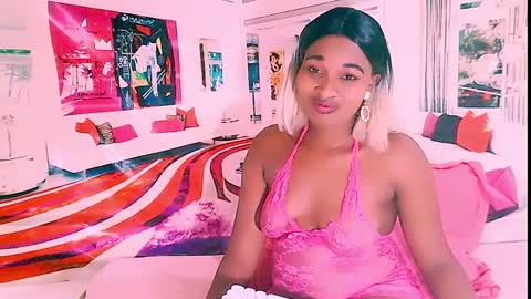 Tamia online show from February 24, 9:52 pm