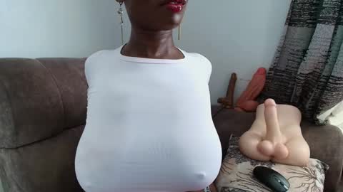 Ebony Melanie online show from February 13, 4:30 am
