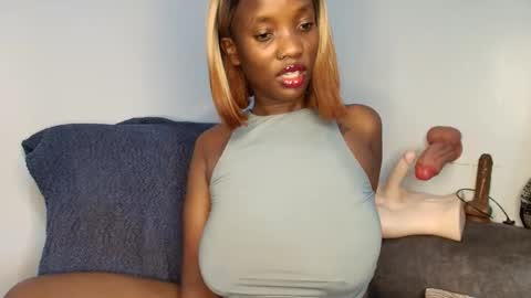 Ebony Melanie online show from March 11, 3:18 pm