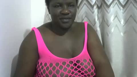 Snapshot of ebonycheb chatting on December 5, 9:28 pm ebonycheb online show from December 5, 9:28 pm