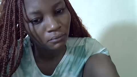 Snapshot of ebonycutegal4 chatting on November 3, 7:31 am MELLEN online show from November 3, 7:31 am