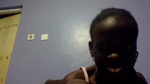 Snapshot of ebonydol2 chatting on February 23, 8:33 pm ebonydol2 online show from February 23, 8:33 pm