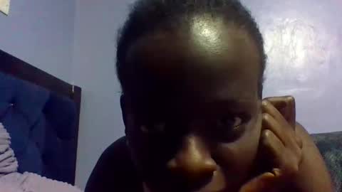 Snapshot of ebonydol2 chatting on February 24, 3:20 pm ebonydol2 online show from February 24, 3:20 pm