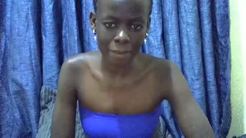 Snapshot of ebonydol2 chatting on March 9, 3:49 pm ebonydol2 online show from March 9, 3:49 pm