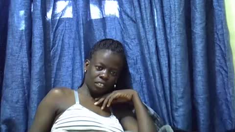 Snapshot of ebonydol2 chatting on March 11, 6:00 am ebonydol2 online show from March 11, 6:00 am