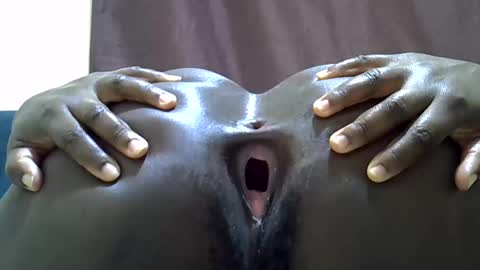 Snapshot of ebonyfire99 chatting on June 11, 2:00 am ebonyfire99 online show from June 11, 2:00 am