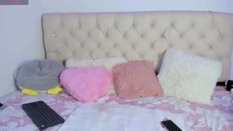 Queen Ebony online show from February 1, 2:16 am