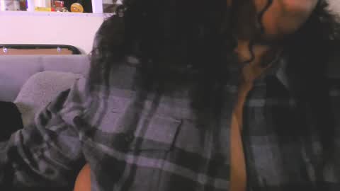 Snapshot of ebonygoddesskira chatting on December 27, 1:11 am  Ebony Goddess Kira  online show from December 27, 1:11 am