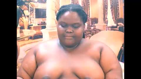 ebonyhotbuns4u2luv online show from January 17, 12:10 pm