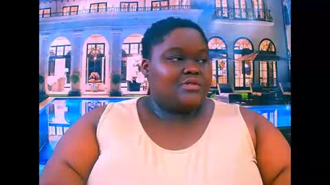 ebonyhotbuns4u2luv online show from May 19, 5:47 am