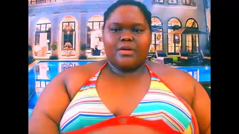 ebonyhotbuns4u2luv online show from May 26, 9:11 pm