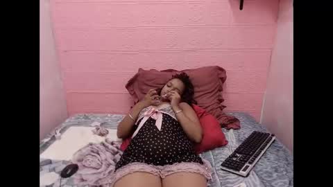 ebonykel online show from December 15, 11:25 am