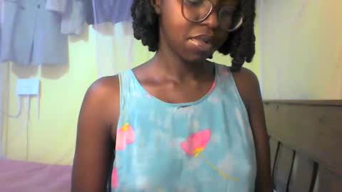 Ebonymuse2 online show from May 26, 9:55 pm