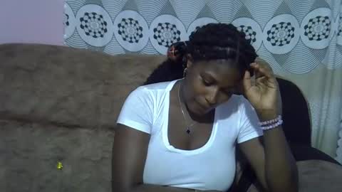 pretty online show from February 21, 9:49 pm