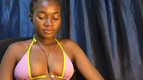 Snapshot of ebonyx_kokox chatting on September 21, 10:28 am ebonyx_kokox online show from September 21, 10:28 am