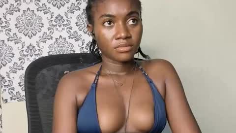 Snapshot of ebonyx_kokox chatting on October 13, 5:35 pm ebonyx_kokox online show from October 13, 5:35 pm