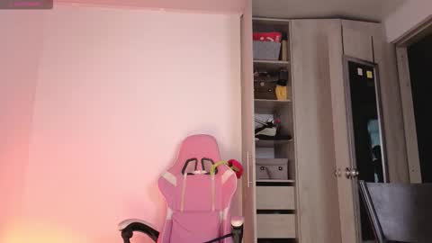 Colette online show from November 5, 2:33 am