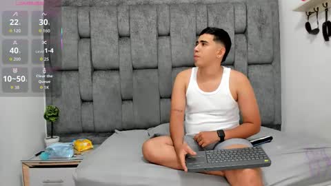 Blake and Jess online show from February 28, 7:37 pm