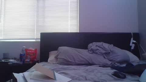 eclipticice94 online show from September 18, 12:34 am