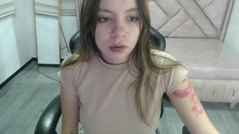 Snapshot of eco_deluna_v chatting on March 26, 1:06 pm Hi Stream 800am to 200pm online show from March 26, 1:06 pm
