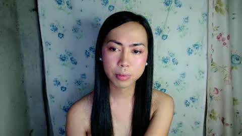 eddfox001 online show from April 20, 12:41 pm