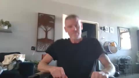 Snapshot of eddie4767 chatting on November 30, 11:14 am eddie4767 online show from November 30, 11:14 am