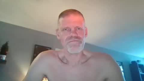 Snapshot of eddie4767 chatting on February 11, 3:17 pm eddie4767 online show from February 11, 3:17 pm