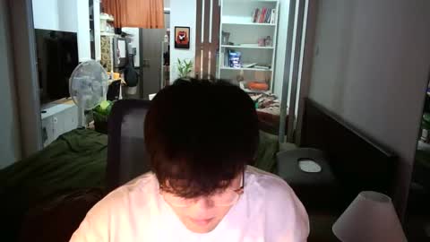 Snapshot of eddiethch chatting on March 2, 4:47 pm eddi0304 online show from March 2, 4:47 pm