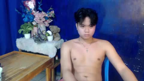 Snapshot of edelcum_xx chatting on January 8, 1:52 am edelcum_xx online show from January 8, 1:52 am