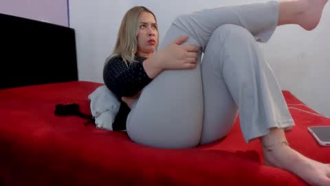 Snapshot of eden_paradise_ chatting on March 4, 8:37 pm BYANCA online show from March 4, 8:37 pm