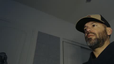 Snapshot of edge_masters chatting on January 18, 3:05 pm EdgeM online show from January 18, 3:05 pm