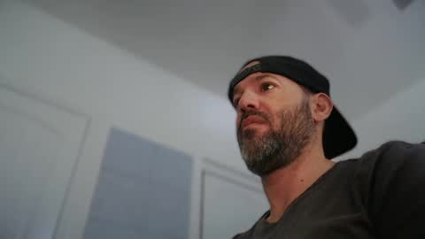 Snapshot of edge_masters chatting on March 8, 5:54 pm EdgeM online show from March 8, 5:54 pm