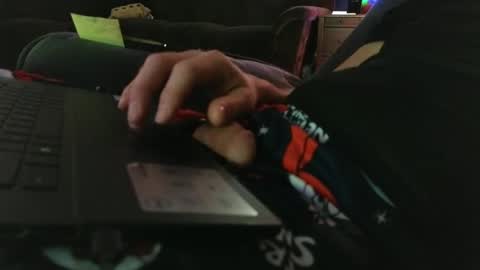 Snapshot of edgeandruin chatting on January 1, 5:00 pm Edge-ruin-deny online show from January 1, 5:00 pm