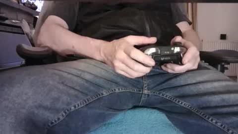 edged biker online show from December 17, 3:07 pm