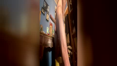 Snapshot of edgemesweetly chatting on June 16, 5:32 am edgemesweetly online show from June 16, 5:32 am