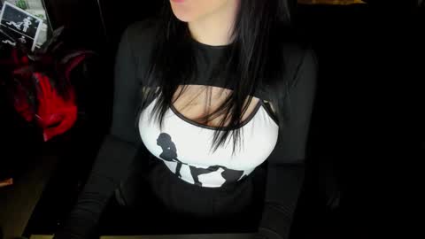 EdgeQueen69 online show from December 18, 8:04 pm