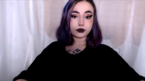 Snapshot of ediefris chatting on December 3, 1:35 am fickle demon made of clumps of matter online show from December 3, 1:35 am