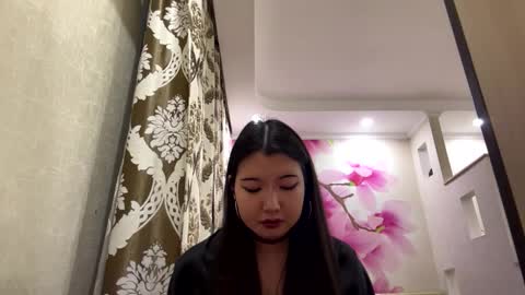 Eri online show from February 25, 3:10 pm