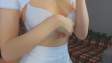 Snapshot of edithbrucker chatting on January 16, 6:25 am Im Sally Im new here lets meet online show from January 16, 6:25 am